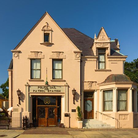 Inn At The Old Jail New Orleans Exterior photo