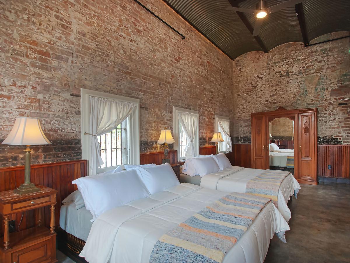 Inn At The Old Jail New Orleans Exterior photo